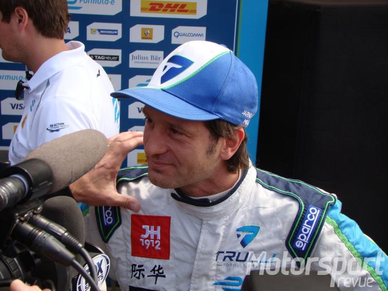 Trulli po kvalifikaci, foto: Pavel Šimek, Motorsport Revue Trulli po kvalifikaci, foto: Pavel Šimek, Motorsport Revue