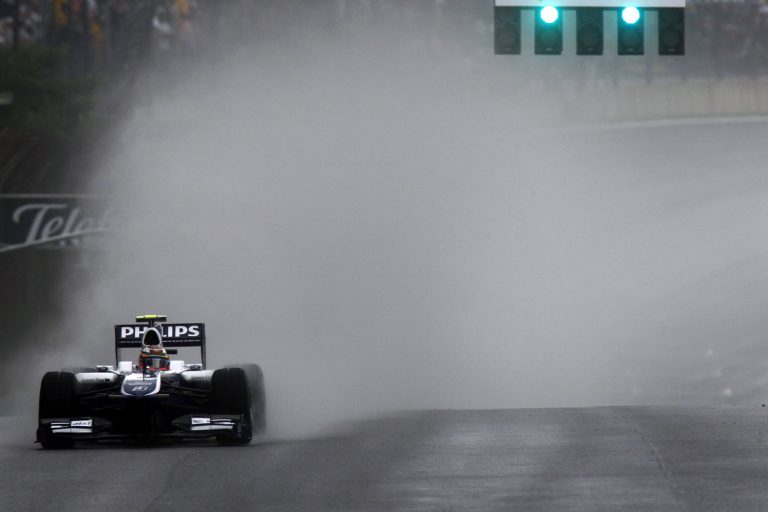 Hulkenberg při kvalifikaci v Brazílii 2010, Photo: Glenn Dunbar/LAT Photographic
