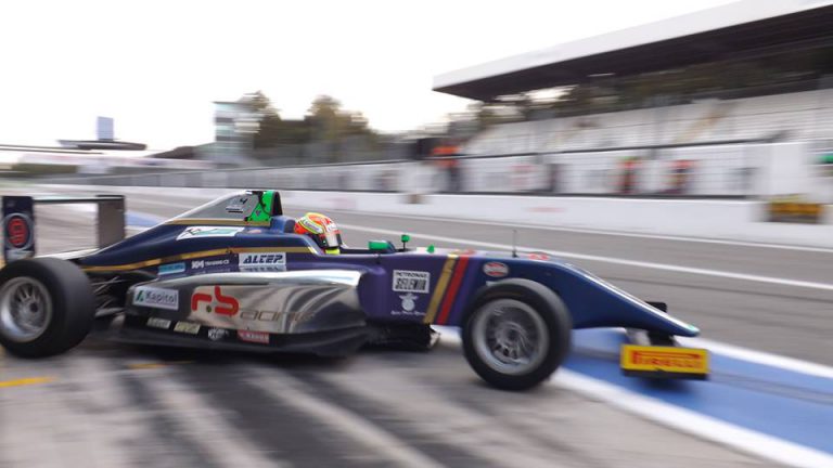 14800910_891272700972245_1836778356_n