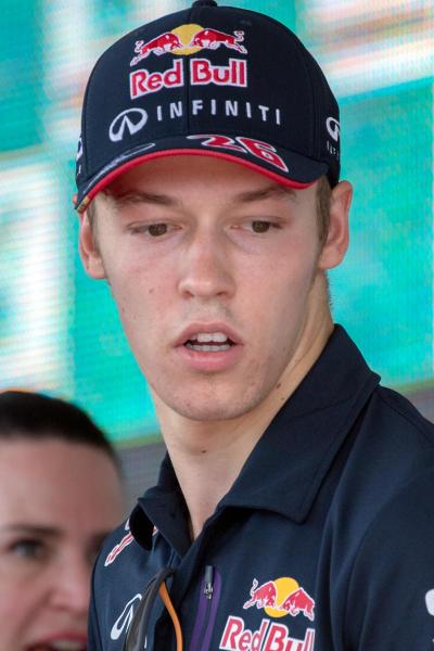 Foto: https://commons.wikimedia.org/wiki/File:Daniil_Kvyat_2015_Malaysia.jpg Foto: https://commons.wikimedia.org/wiki/File:Daniil_Kvyat_2015_Malaysia.jpg